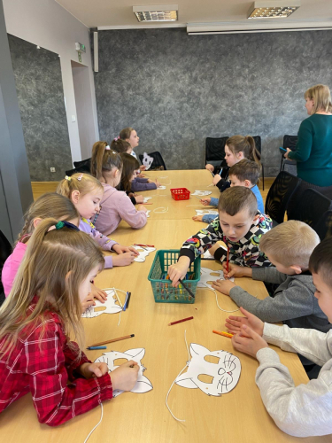 c4b55bec-eb63-4502-8ac8-0924aed22701